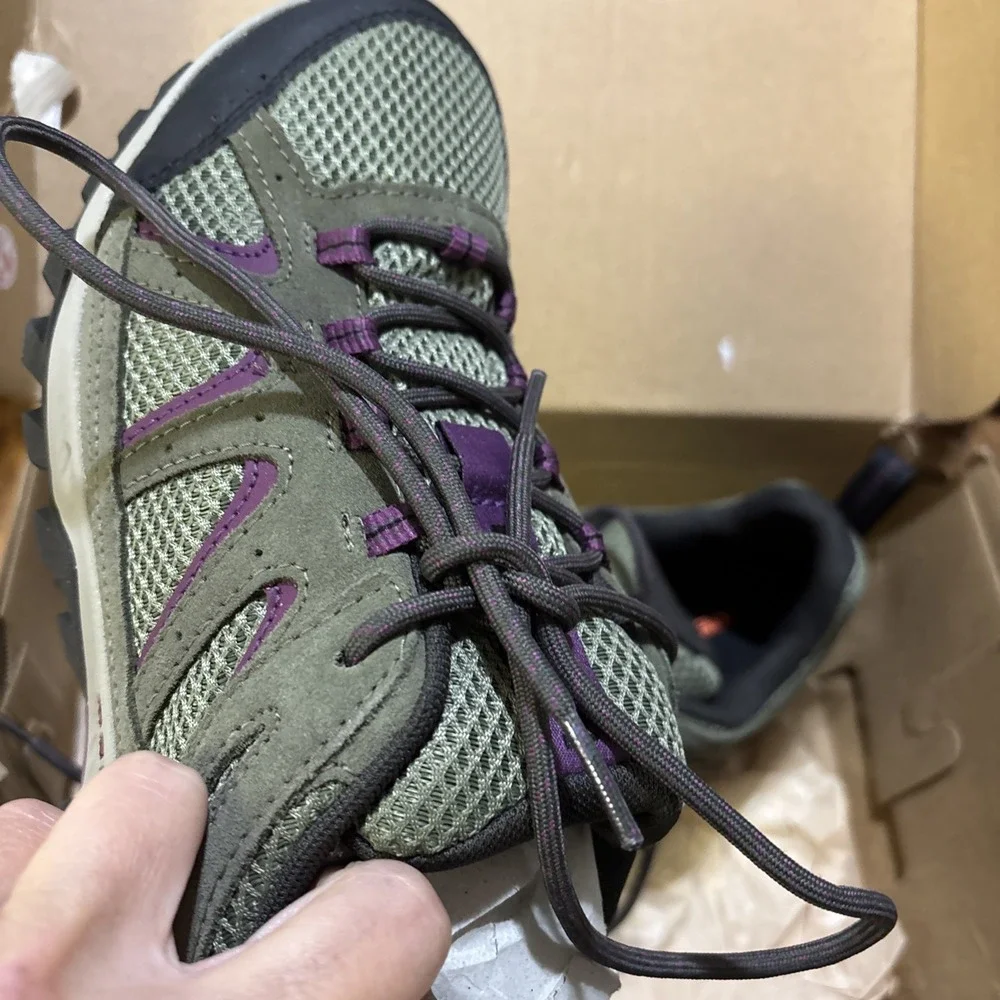 New Merrell Oakcreek‎ Olive  Waterproof Hiking Shoes Womens Sz 11 J03592